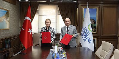 KADIN GİRİŞİMCİLİĞİNİ GÜÇLENDİREN İMZA