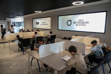 media-library4Pq8uN