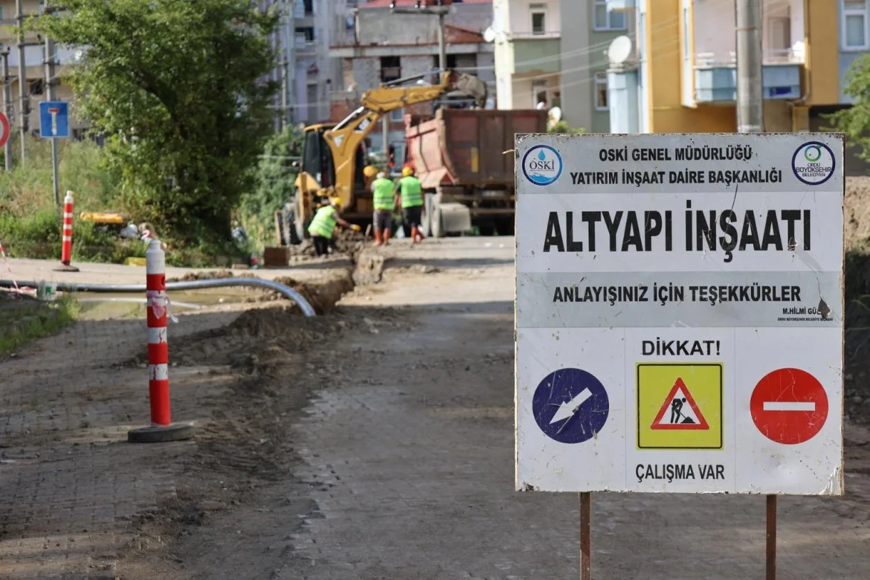 ALTINORDU’DA 40 YILLIK İÇME SUYU HATLARI YENİLENİYOR