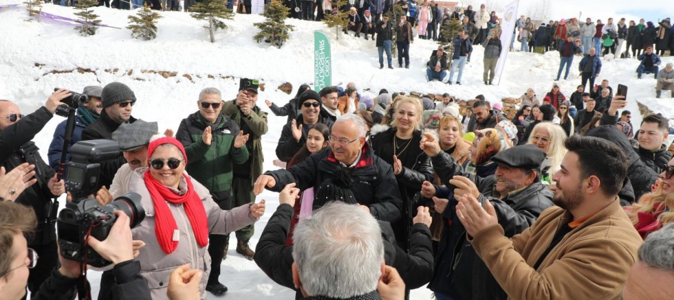 2 BİN RAKIMDA RENKLİ FESTİVAL 