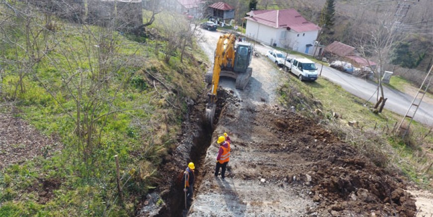 30 YILLIK İÇME SUYU HATTI YENİLENİYOR