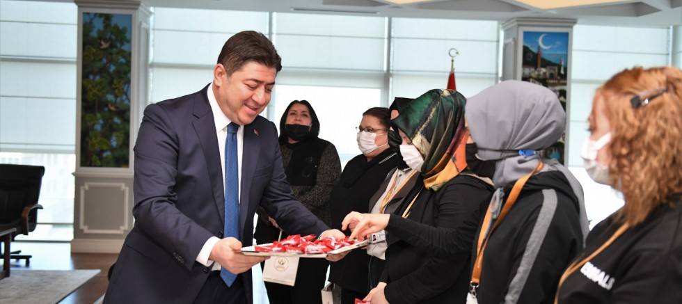 ALTINORDU BELEDİYESİ 8 MART DÜNYA KADINLAR GÜNÜ’NDE YİNE FARKINI ORTAYA KOYDU