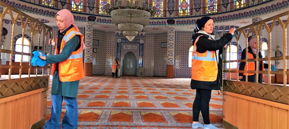 ALTINORDU BELEDİYESİ CAMİLERİ RAMAZAN’A HAZIRLIYOR