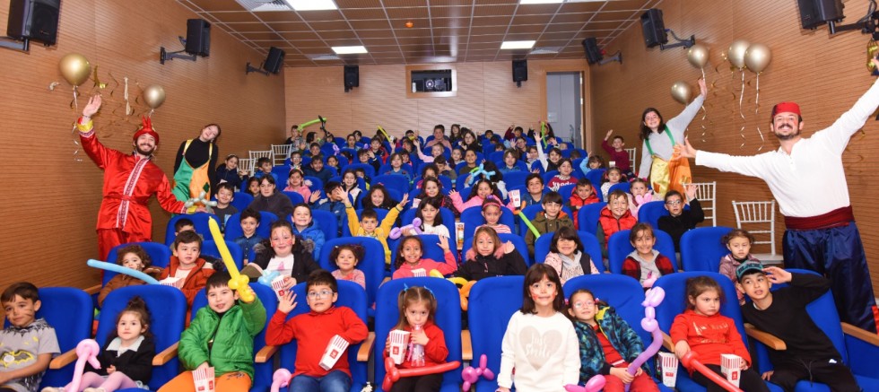 ALTINORDU BELEDİYESİ GÖNÜLLERDE SEVİNÇ YÜZLERDE TEBESSÜM OLUYOR