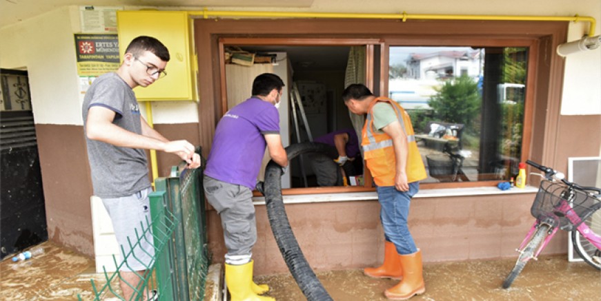 ALTINORDU BELEDİYESİ KARDEŞ ÜNYE’Yİ YALNIZ BIRAKMADI