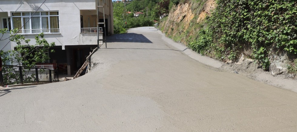 ALTINORDU’DA BETON YOL SEVİNCİ