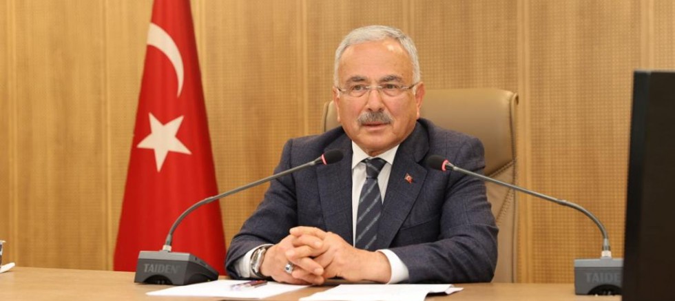BAŞKAN GÜLER’DEN AMATÖR SPOR KULÜPLERİNE CAN SUYU 