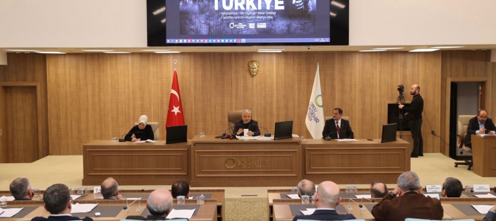 BAŞKAN GÜLER: DEPREM BÖLGESİNDE ORDU’DAN 595 ADET ARAÇ VE İŞ MAKİNESİ VAR. BÜYÜKŞEHİR OLARAK 217 ARACIMIZ VAR 280 PERSONELİMİZ VAR”
