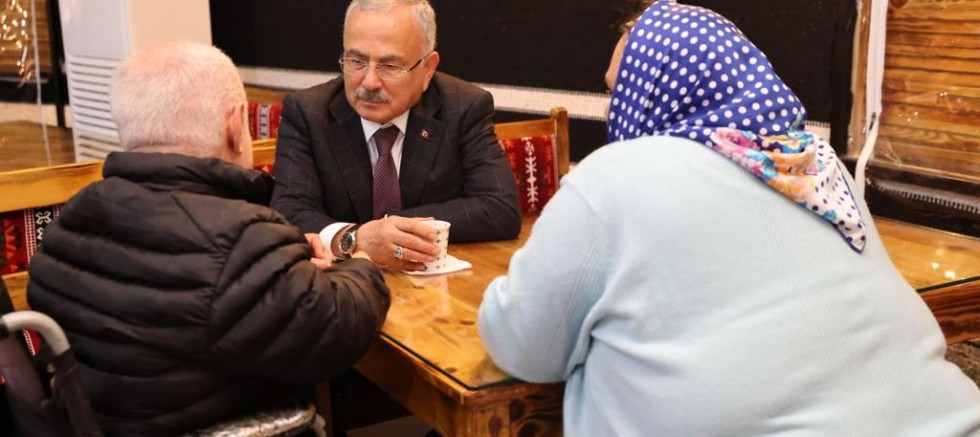 BAŞKAN GÜLER ENGELLİ BİREYLERLE BULUŞTU