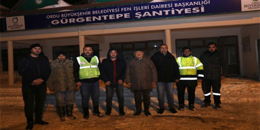 BAŞKAN GÜLER KAR MESAİSİNDE