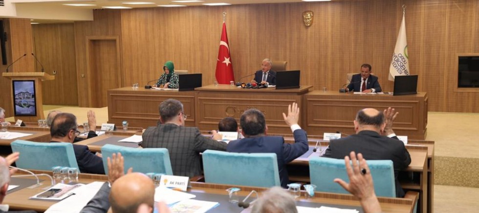 BAŞKAN GÜLER MAYIS AYI MECLİSİNDE KONUŞTU