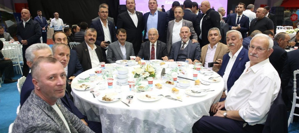 BAŞKAN GÜLER MUHTARLARLA BİR ARAYA GELDİ