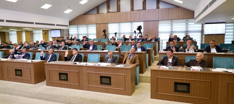 BAŞKAN GÜLER: “YATIRIMLARLA DOLU BİR DÖNEM GEÇİRİYORUZ”
