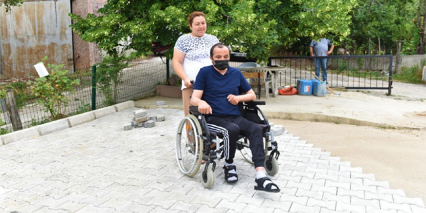 BAŞKAN TÖREN GÖNÜLLERE DOKUNMAYA DEVAM EDİYOR