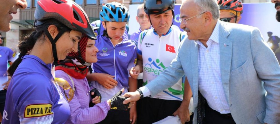 BİSİKLET TUTKUNLARI ORDU’DA BULUŞTU 