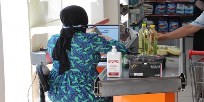 BU MARKETTE PARA DEĞİL, İYİLİK GEÇİYOR