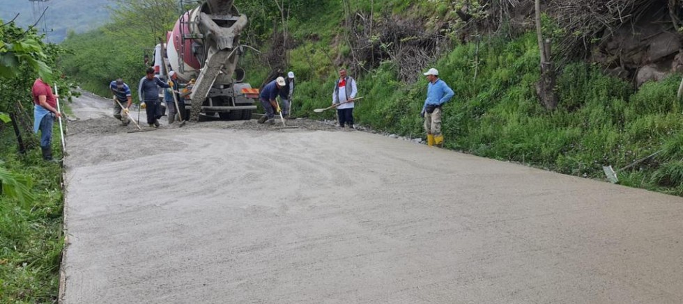 BÜYÜKŞEHİR ALTINORDU’NUN SORUNLARINI ÇÖZÜYOR