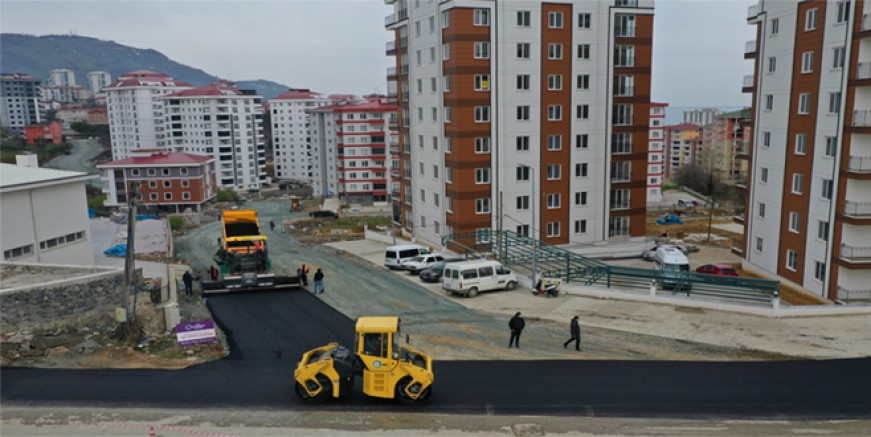 BÜYÜKŞEHİR ASFALTTA HIZ KESMİYOR