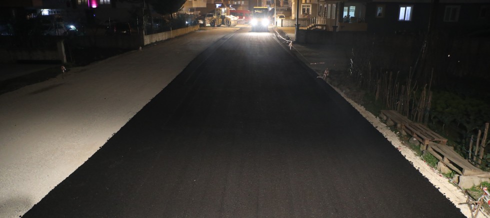 BÜYÜKŞEHİR ASFALTTA HIZ KESMİYOR