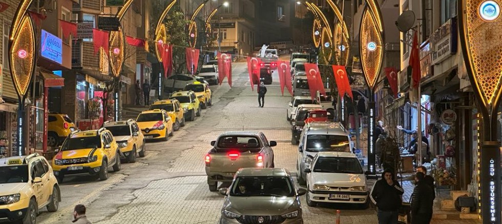 BÜYÜKŞEHİR İLÇELERİ IŞIL IŞIL YAPIYOR