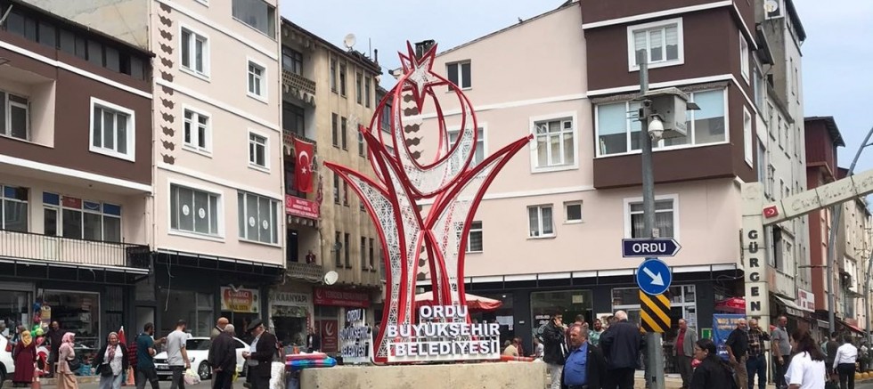 BÜYÜKŞEHİRDEN GÜRGENTEPE’YE MODERN MEYDAN