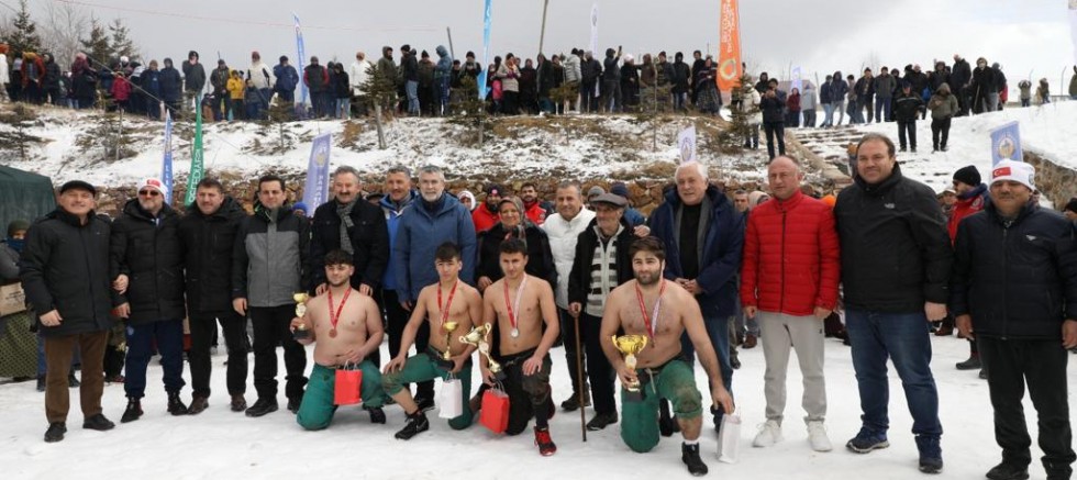 ÇAMBAŞI YAYLASINDA RENKLİ FESTİVAL