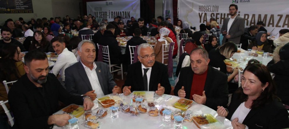 GÜNDÜZ SAHADA AKŞAM GÖNÜL SOFRALARINDA 