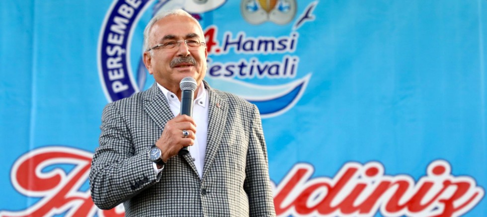 HAMSİ FESTİVALİNDE BAŞKAN GÜLER’E YOĞUN İLGİ