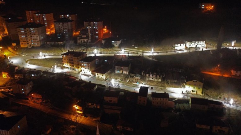 İLÇELER AYDINLANIYOR