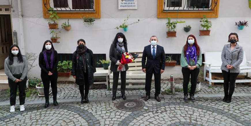 “KADINLAR BİR GÜN DEĞİL, HER GÜN ÖNEMSENMELİ”