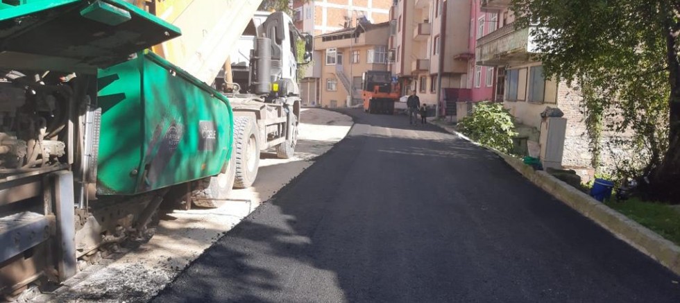 KUMRU’NUN MERKEZİNE SICAK ASFALT 