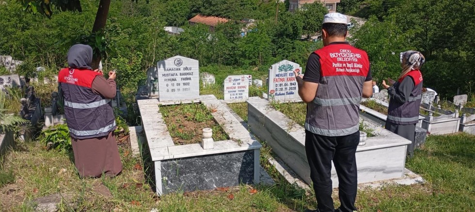 MEZARLIKLAR DUASIZ KALMIYOR 