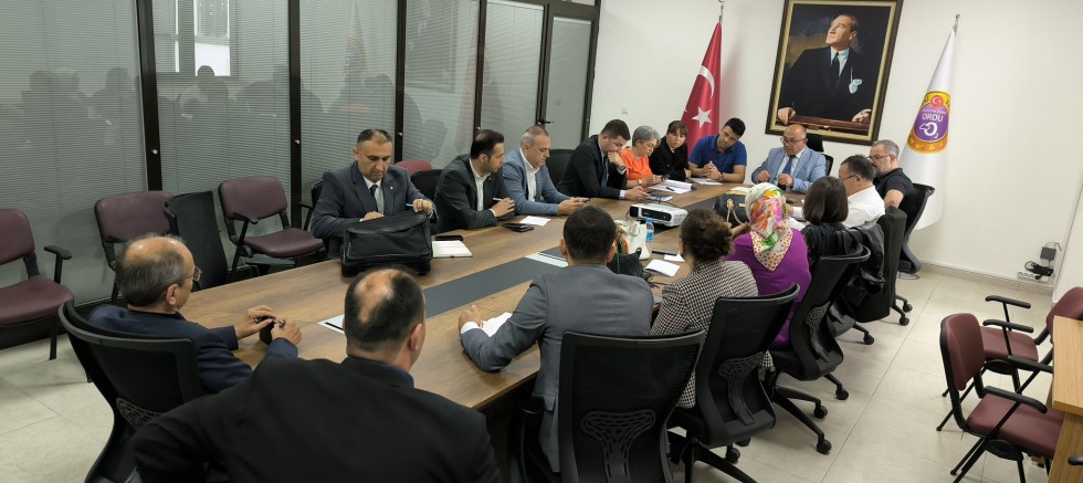 MUHTARLARIN PROMOSYON İHALESİ YAPILDI