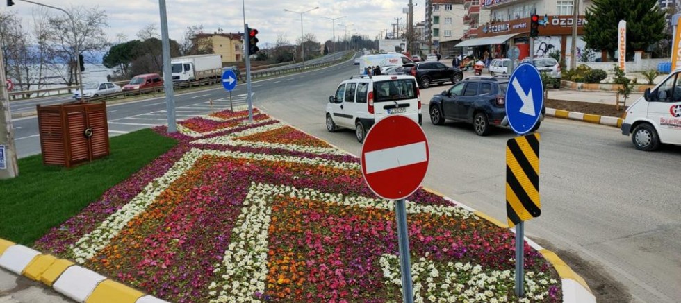 ORDU, ÇİÇEKLERLE SÜSLENDİ