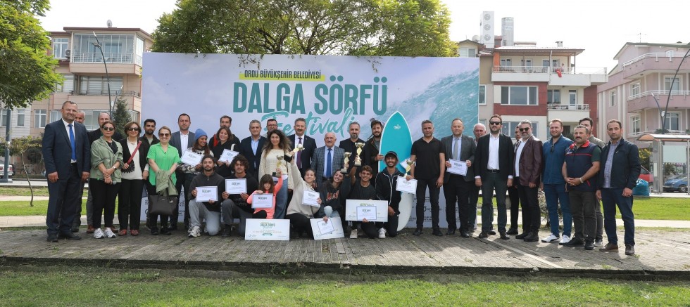 ORDU’DA SÖRF RÜZGARI ESTİ