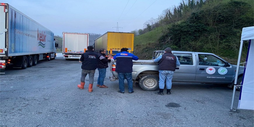 ORDU’DA YOLDA KALANLARA BÜYÜKŞEHİRDEN İFTAR