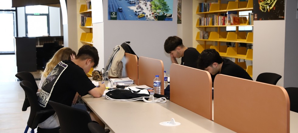 ORDU GENÇLİK KÜTÜPHANESİ YKS ÖNCESİ ÖĞRENCİLERİN KAMP MERKEZİ OLDU