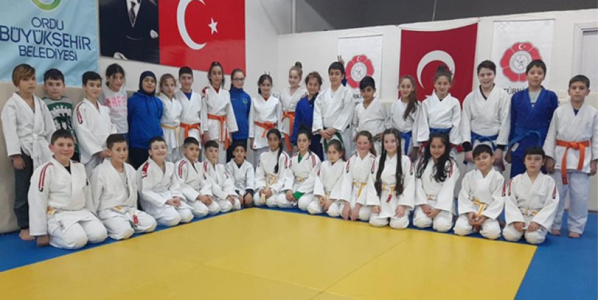 ORDU SPORCU FABRİKASINA DÖNÜŞÜYOR 