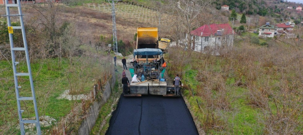 PERŞEMBE’DE YOL YATIRIMLARI SÜRÜYOR