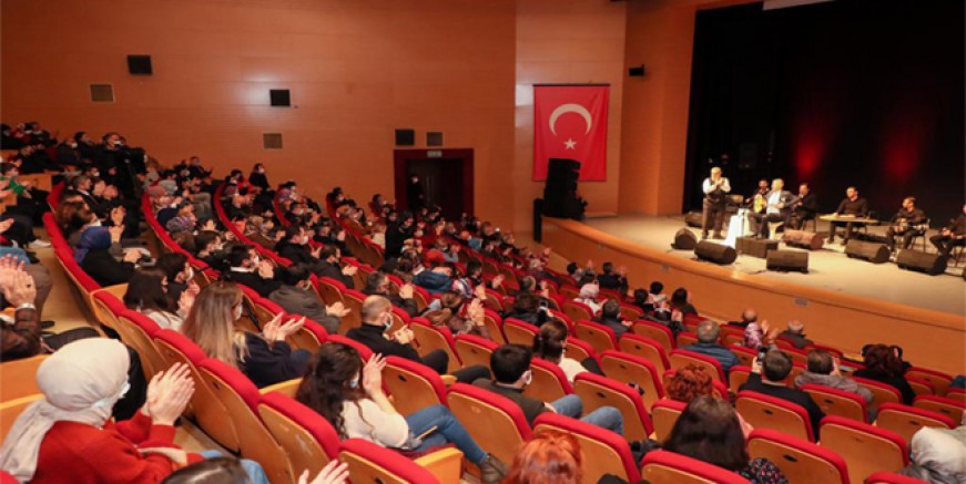 SES SANATÇISI METİN ŞENTÜRK, GÖNÜLLERE DOKUNDU