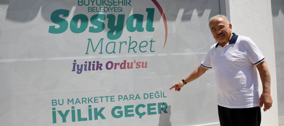 SOSYAL MARKET BU DEFA ÖĞRENCİLERİN YÜZÜNÜ GÜLDÜRECEK