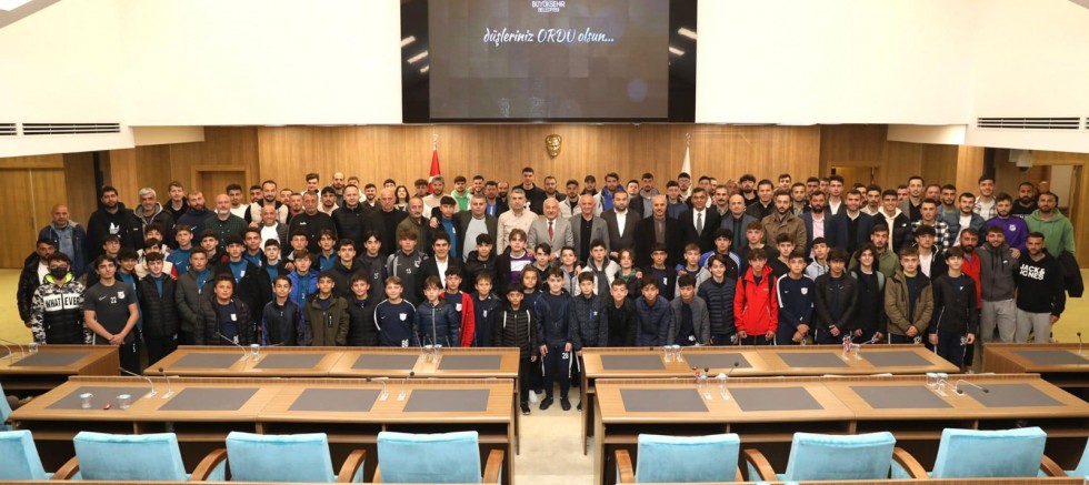 SPOR CAMİASI BAŞKAN GÜLER’İN YANINDA