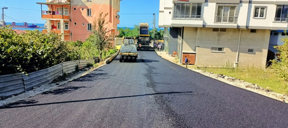 TURİZMİN YENİ ADRESİ SICAK ASFALTA KAVUŞTU