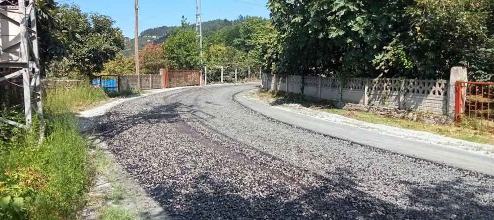 ÜNYE BAŞKÖY'DE YOL ÇALIŞMASI