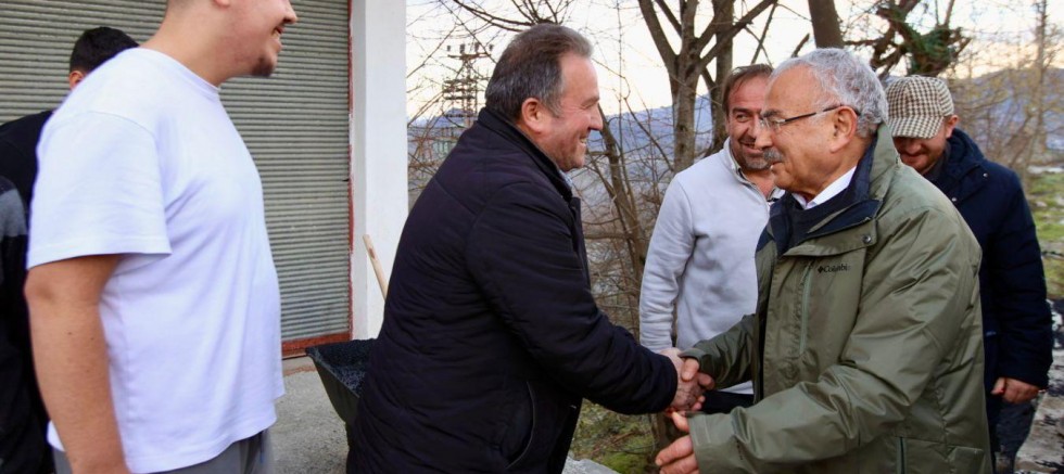 ÜNYE TEKKİRAZ’IN MERKEZİ ASFALTLANDI