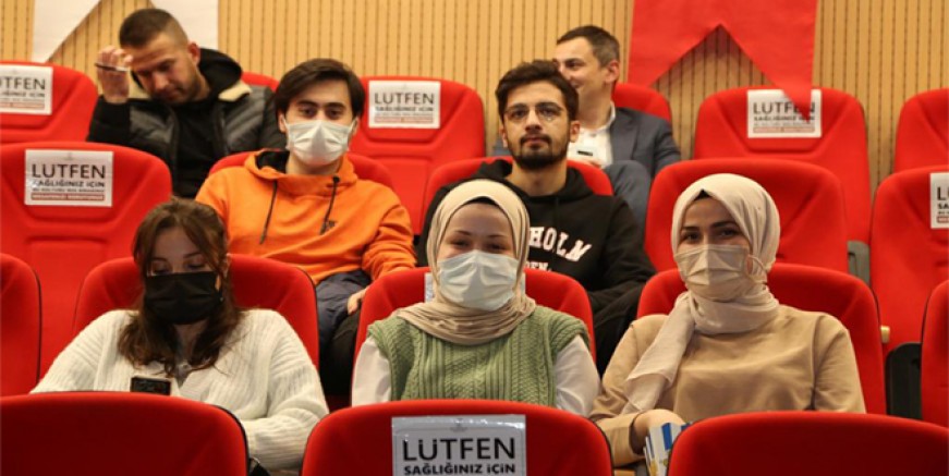 “YABAN ÇİLEKLERİ” SİNEMASEVERLERLE BULUŞTU